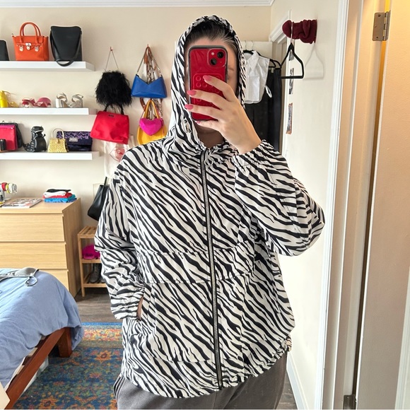 Zara Jacket - Picture 2 of 3